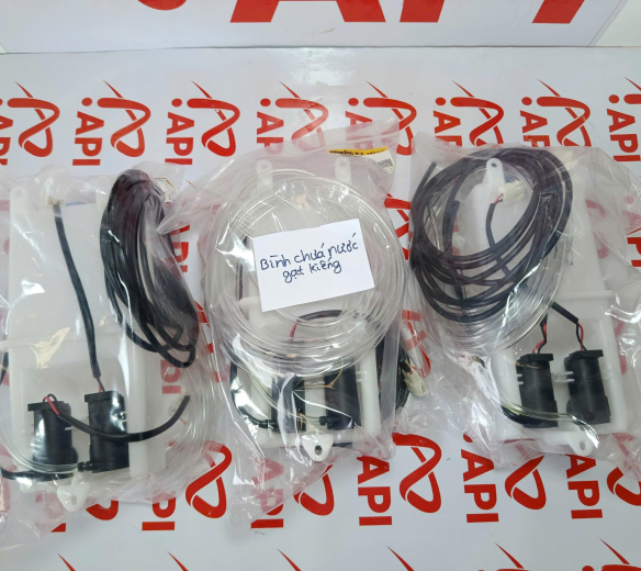 Bình chứa nước gạt kiếng xe xúc lật LonKing