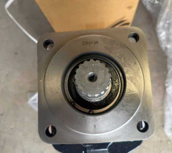  Bơm lái 2 khoang xe xúc lật LiuGong mã 11C2142