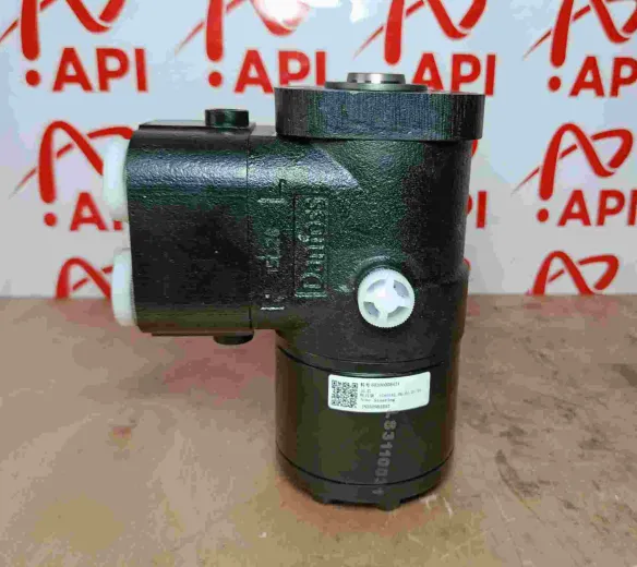 Bot lái xe xúc lật Lonking 50NC hàng chính hãng 