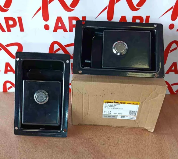 Tay khóa cửa nắp ca pô xe xúc lật Lonking 50NC hàng chính hãng